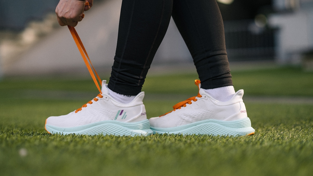 Обзор кроссовок бренда Personal Best