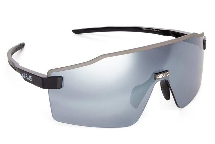 Кроссовки
