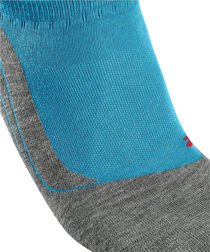 Кроссовки